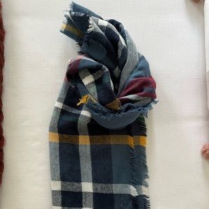 Nordstrom Women’s Scarf - Mutlicolor